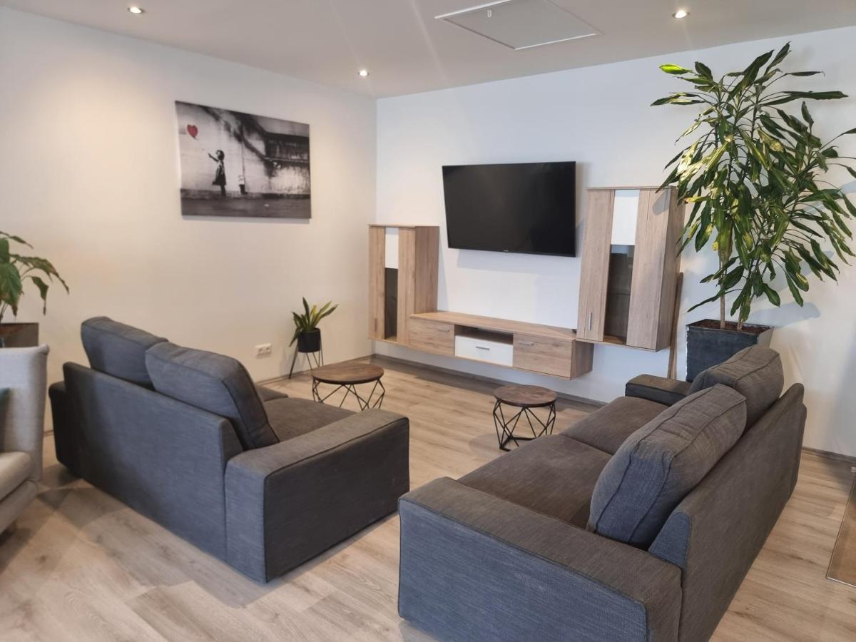 Ringrooms - Self Check-In Knittelfeld Bagian luar foto